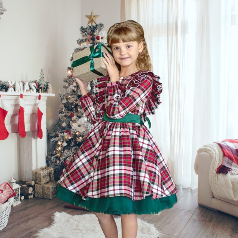 green plaid holiday dress The Meg red/white/green Plaid / 3-4Years Material:Synthetic Pair with your favorite Retro Green & White custom-made bridal gown