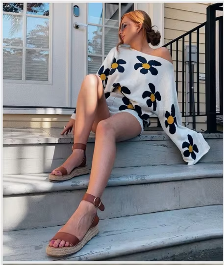Pretty Flowers Sweater Shorts & Top Outfit Set