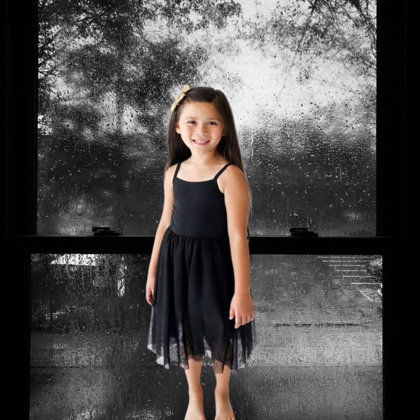 Lola & Taylor Parker Dress - Jet Black