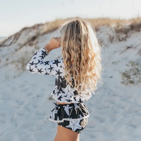 Black & White Star Fish Long Sleeve Rash Guard Swimsuit