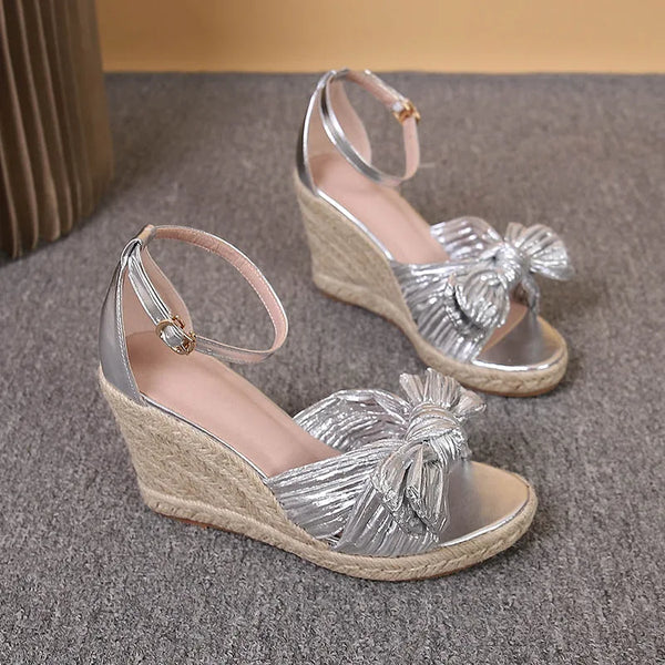 Pretty Metals Butterfly Knot Wedges